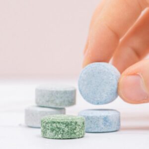 DETERSIVO BAGNO IN PASTIGLIA DA DILUIRE – NAIKED - immagine 3