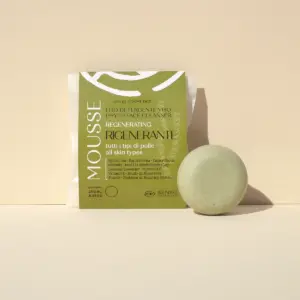 Detergente Mousse Viso RIGENERANTE - pelle da normale a mista - immagine 1